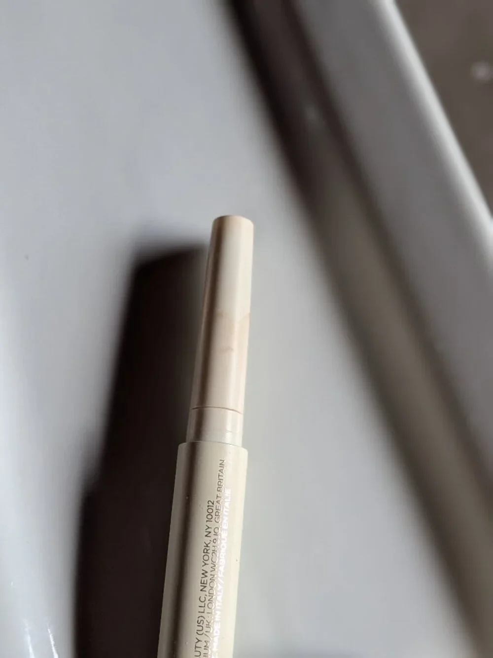 Victoria Beckham Contour Stylus Precision Contour Stick - Travertine